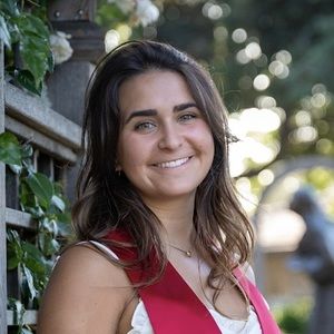 Meet your Posher, Antonia